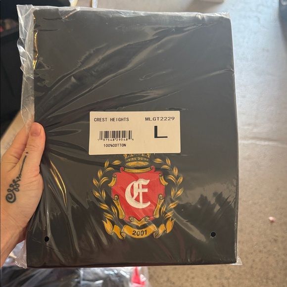Black ETHIKA Crest Heights T-Shirt - Picture 1 of 1